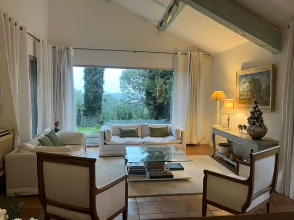 À vendre - Maison bourgeoise, 7 pièces située à Béziers (34500)