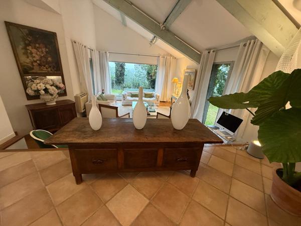 À vendre - Maison bourgeoise, 7 pièces située à Béziers (34500)