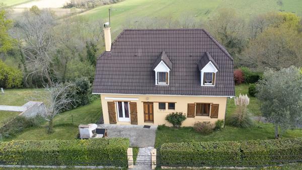 Maison à vendre 5 pièces, 4 chambres, 105m², grand garage, terrain 1200m², à SAINT CASTIN (64)