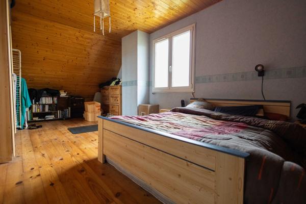 Maison à vendre 5 pièces, 4 chambres, 105m², grand garage, terrain 1200m², à SAINT CASTIN (64)