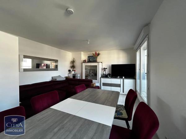 Appartement à louer 3 pièces 64.7m² Lucé (28110)