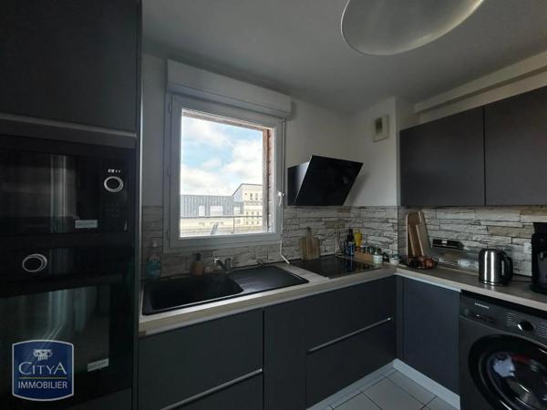 Appartement à louer 3 pièces 64.7m² Lucé (28110)
