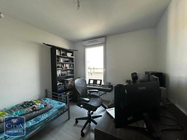 Appartement à louer 3 pièces 64.7m² Lucé (28110)