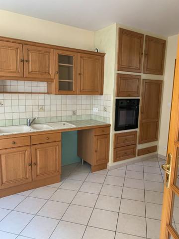 Maison 4 pièces dans le centre vlille de Ligueil