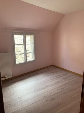 Maison 4 pièces dans le centre vlille de Ligueil