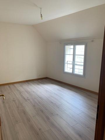 Maison 4 pièces dans le centre vlille de Ligueil