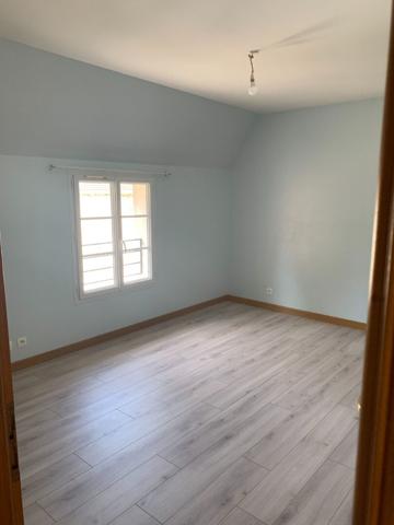 Maison 4 pièces dans le centre vlille de Ligueil