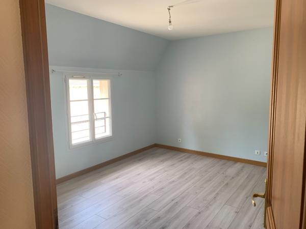 Maison 4 pièces dans le centre vlille de Ligueil