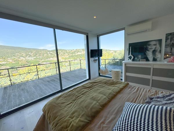 Maison à vendre  7 pièces - 220 m2 CAVALAIRE SUR MER - 83