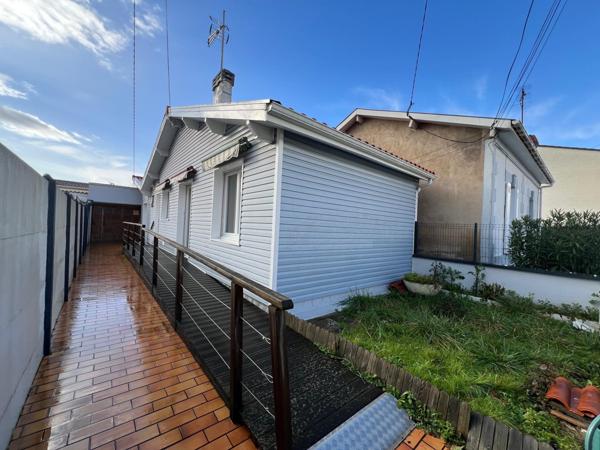 MAISON AVEC GRAND GARAGE