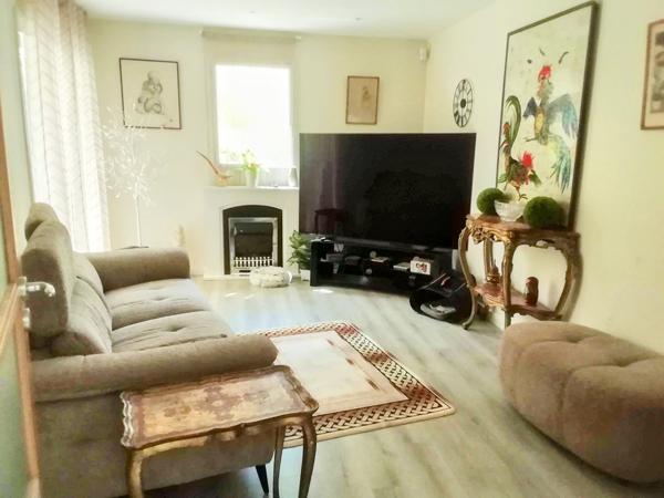 Maison contemporaine à LA ROCHE SUR YON (85000)