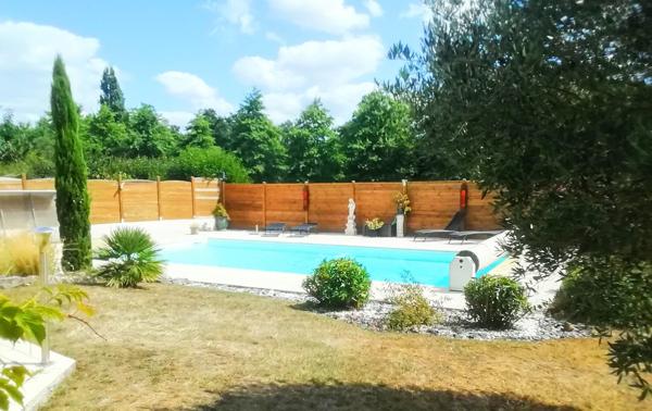 Maison contemporaine à LA ROCHE SUR YON (85000)