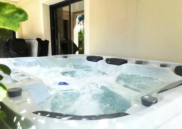 Maison contemporaine à LA ROCHE SUR YON (85000)