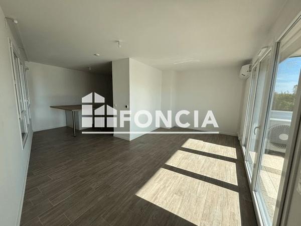 Location Appartement 3 pièces 73.1 m² - Monteux 84170