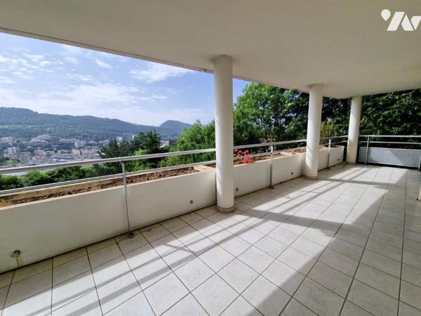 Très beau T4 avec terrasse et garage