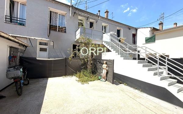 Immeuble à vendre    14 pièces • 144,40 m2 Vitry-sur-Seine