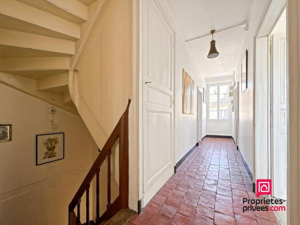 Maison de caractère avec terrain et dépendance Précy Sous Thil