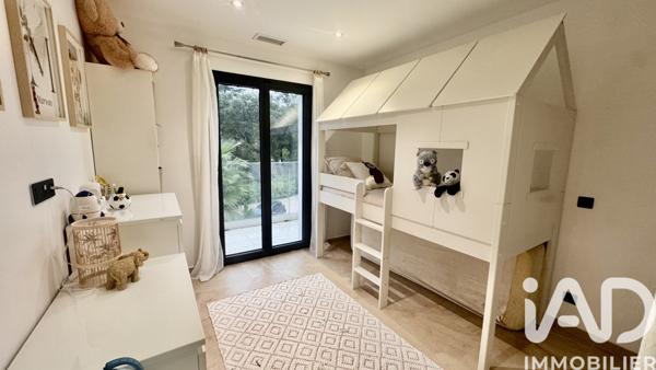 Maison à vendre 7 pièces 187 m² Nîmes-Saint-Césaire