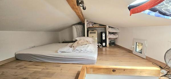 Cocon douillet avec terrasse et vue dégagée