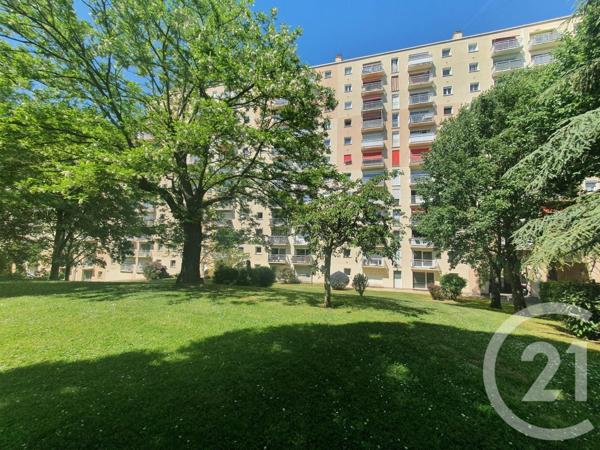Parking à vendre  13,50 m2 FRESNES - 94