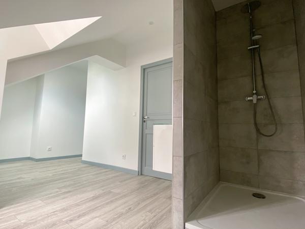 Houdan (78550) TRIPLEX 5 Pièces 133m² Hyper centre de HOUDAN