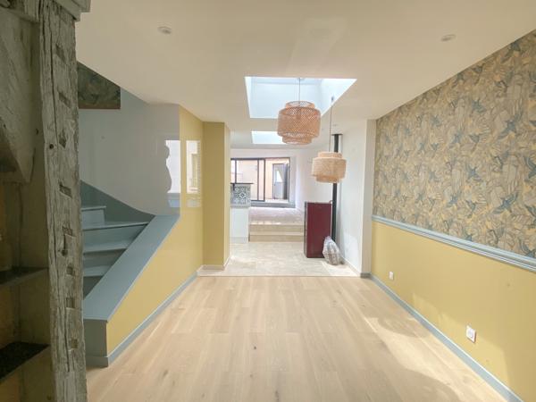 Houdan (78550) TRIPLEX 5 Pièces 133m² Hyper centre de HOUDAN