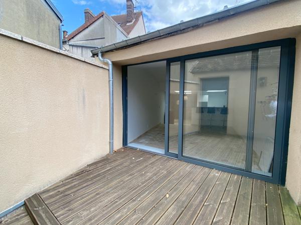 Houdan (78550) TRIPLEX 5 Pièces 133m² Hyper centre de HOUDAN