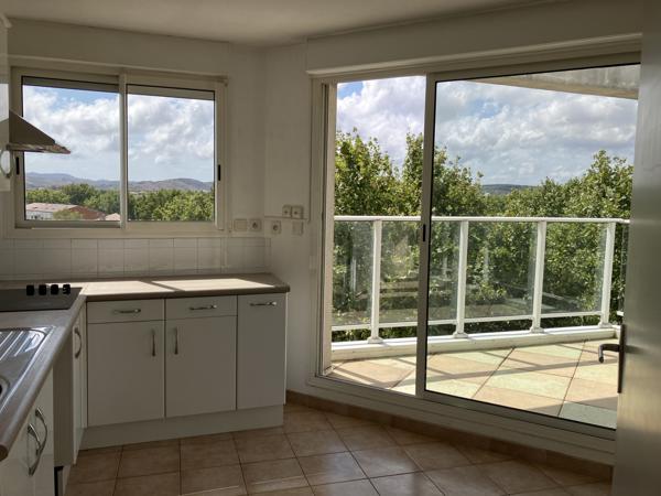 Appartement 4 pièces à louer Narbonne - 11100 / Réf: 2174