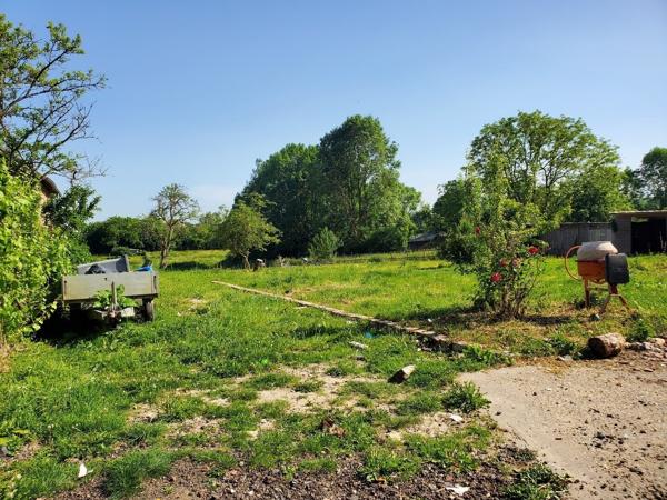 Proche Tourouvre (61190) Maison de 151 m2 env avec fort potentiel.