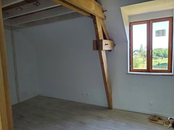 Proche Tourouvre (61190) Maison de 151 m2 env avec fort potentiel.