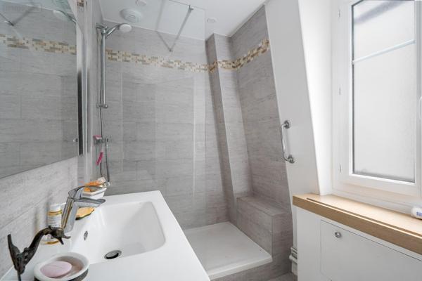 Appartement à vendre à Paris 13e arrondissement à Paris (75013), ref : 4 PIECES Avenue d'Italie   
METRO PORTE D'ITALIE