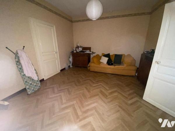 AMBILLOU CHATEAU Maison de bourg