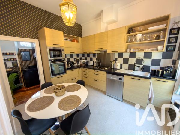 Maison à vendre 8 pièces 178 m² Châlons-en-Champagne