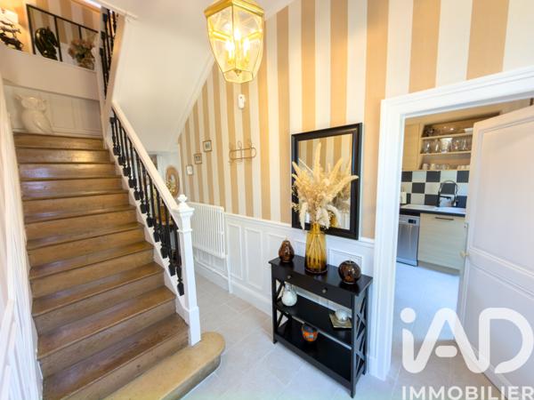 Maison à vendre 8 pièces 178 m² Châlons-en-Champagne