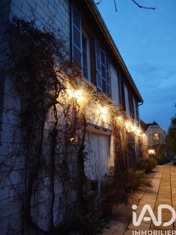 Maison à vendre 8 pièces 178 m² Châlons-en-Champagne