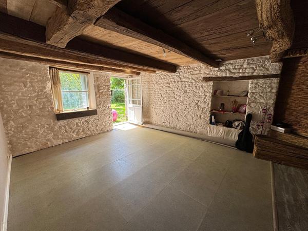 Maison à vendre à La Vicomte sur Rance ensemble de bâtiment en pierre à rénover