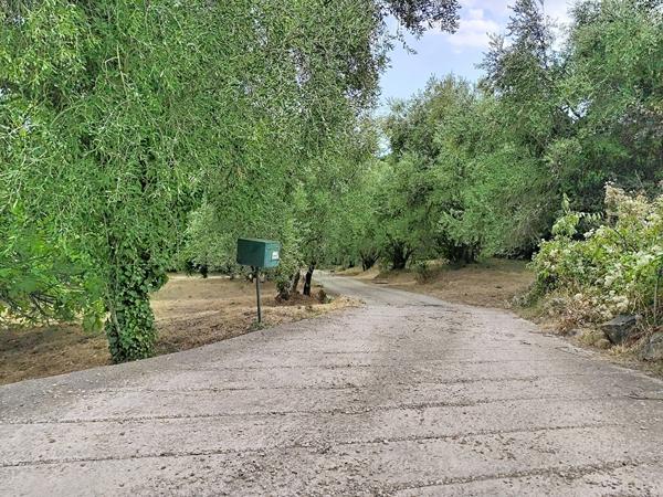 Terrain à vendre 1420 m² avec vue dégagée à Grasse - Saint Jacques