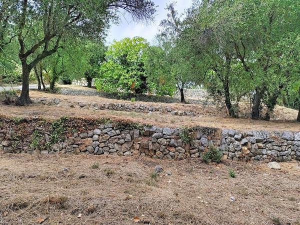 Terrain à vendre 1420 m² avec vue dégagée à Grasse - Saint Jacques