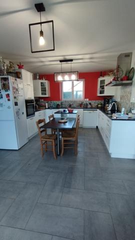 YZEURES SUR CREUSE [REF. 6760]