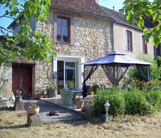 Propriete à vendre 6 pièces. 10 MN Sens (89)