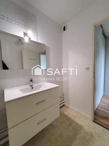 APPARTEMENT 3 PIECES 2 PARKINGS RER D