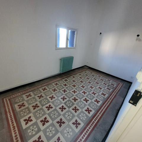 SAINT MARTIN DE VALGALGUES (30520), maison 4 chambres et bureau d'environ 148m² habitable sur une parcelle de 748m².