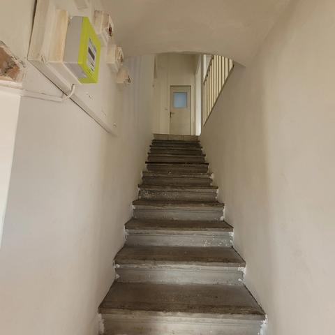 SAINT MARTIN DE VALGALGUES (30520), maison 4 chambres et bureau d'environ 148m² habitable sur une parcelle de 748m².