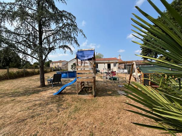 Maison Saint Julien Des Landes 5 pièce(s)