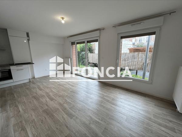 Location Appartement 2 pièces 48.4 m² - 126 BIS RUE DE LANNOY Lille 59000