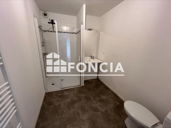Location Appartement 2 pièces 48.4 m² - 126 BIS RUE DE LANNOY Lille 59000