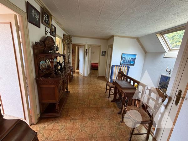 Appartement 4 pièces 146.84 m2