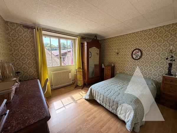 Appartement 4 pièces 146.84 m2