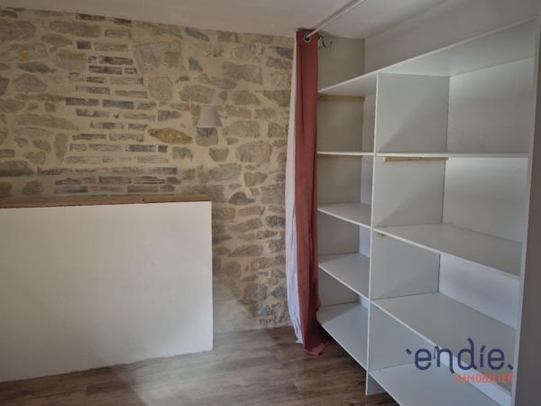 Longère type F4 avec Jardin de 600m² .proche centre ville!
