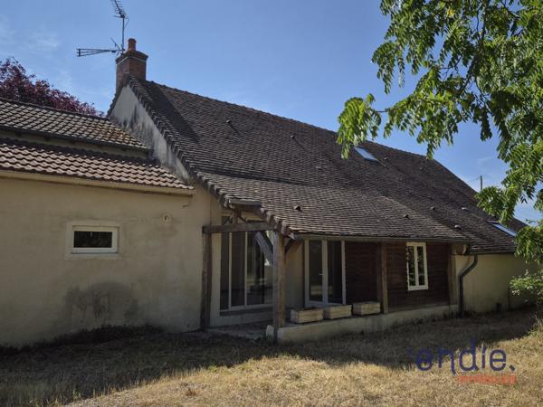 Longère type F4 avec Jardin de 600m² .proche centre ville!